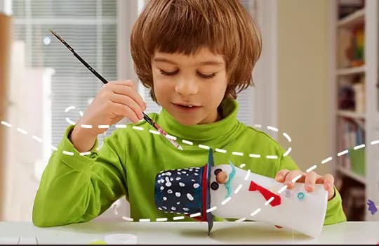 Oficina de brinquedos com materiais recicláveis. Veja como montar a sua! slide 1