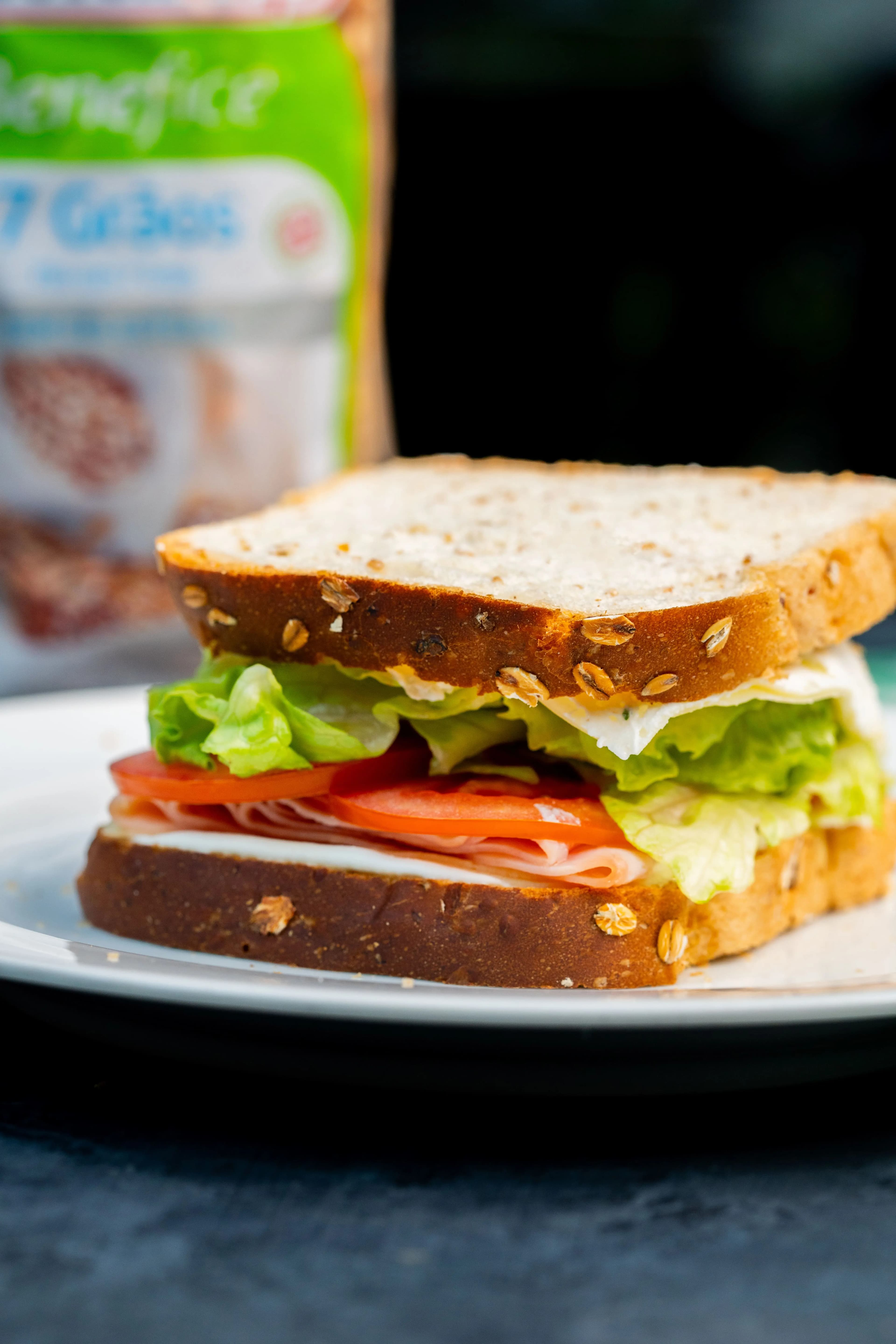 Sanduíche Natural de Peito de Peru e Queijo